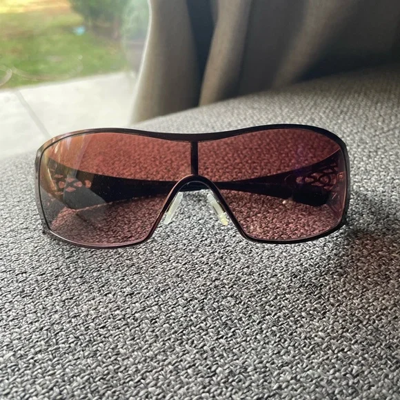 Oakley Sunglasses with Case - Picture 2 of 4